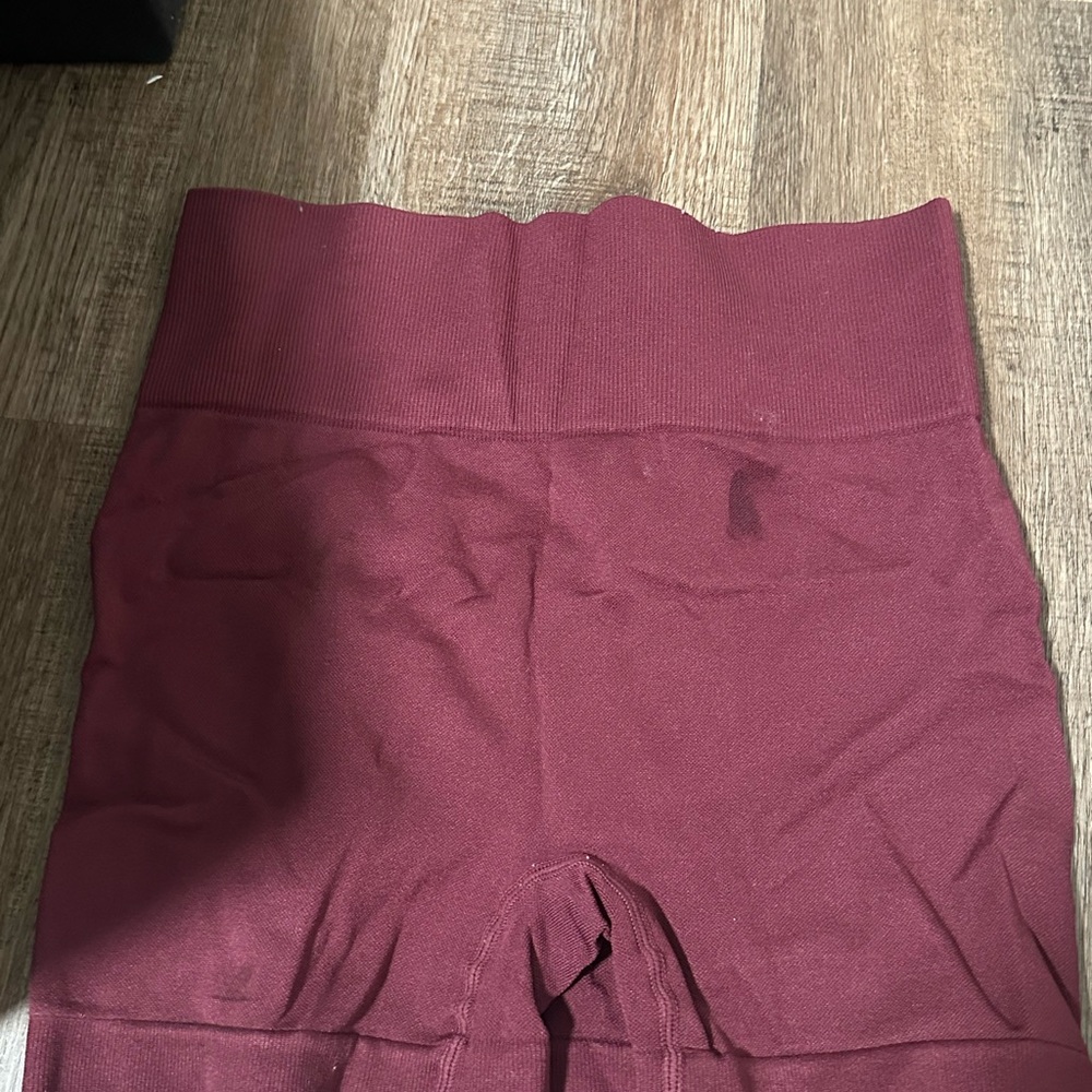 Burgundy gym Shorts